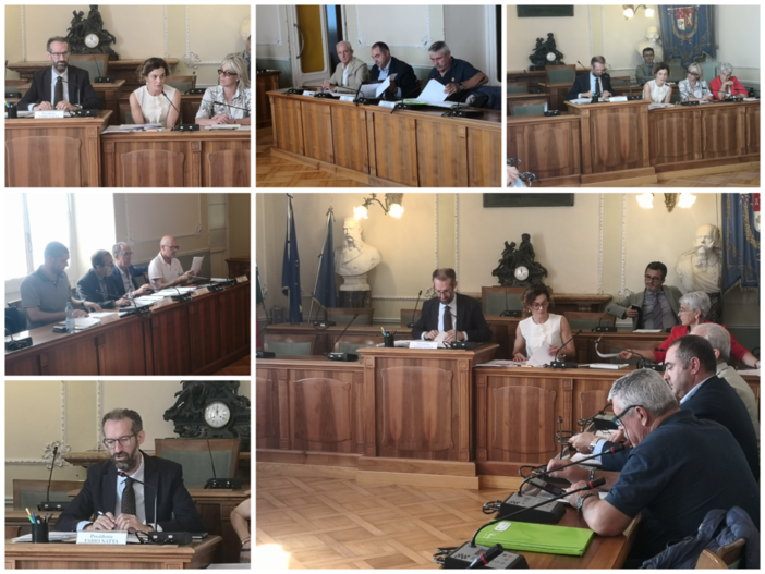 Imperia: il Consiglio Provinciale al lavoro per il mantenimento della quota universitaria e dell'elisoccorso, approvate all'unanimità tutte le pratiche giornaliere (Foto e video) Imperia: il Consiglio Provinciale al lavoro per il mantenimento della quota universitaria e dell'elisoccorso, approvate all'unanimità tutte le pratiche giornaliere (Foto e video)