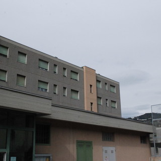 Sanremo: detenuto albanese distrugge una cella del carcere di Valle Armea, l'allarme della Uil