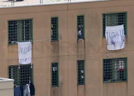 Sanremo: dura presa di posizione del sindacato Sappe "Due pesi e due misure nel carcere di Valle Armea"