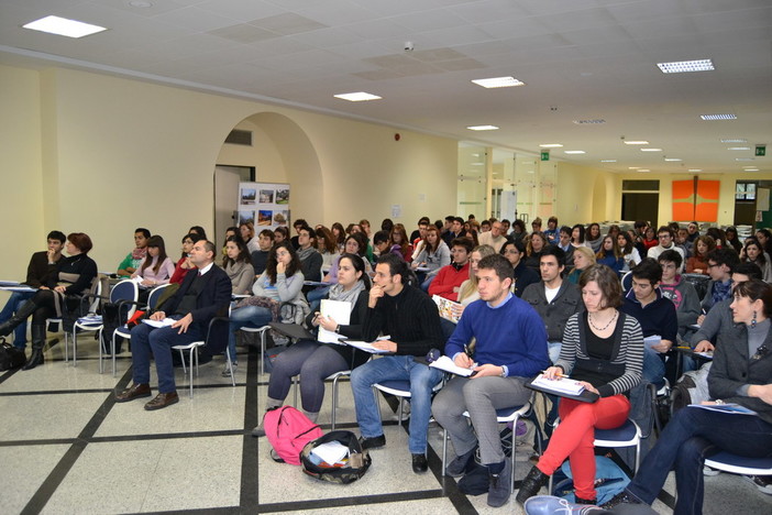 Sanremo: stamattina a Villa Ormond la giornata di studio sul 'Diritto internazionale umanitario' Sanremo: stamattina a Villa Ormond la giornata di studio sul 'Diritto internazionale umanitario'
