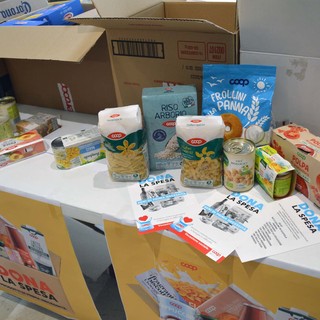 Raccolta solidale di Coop Liguria: donate 34 tonnellate di alimenti, di cui 2,2 in provincia di Imperia Raccolta solidale di Coop Liguria: donate 34 tonnellate di alimenti, di cui 2,2 in provincia di Imperia