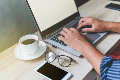 Come digitalizzare i documenti cartacei in modo semplice e veloce