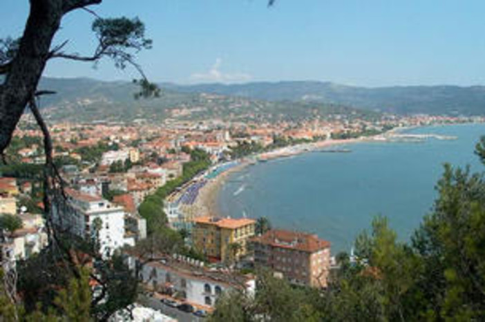 Diano Marina: domani sera ancora grande musica nelle vie e nelle piazze della città Diano Marina: domani sera ancora grande musica nelle vie e nelle piazze della città