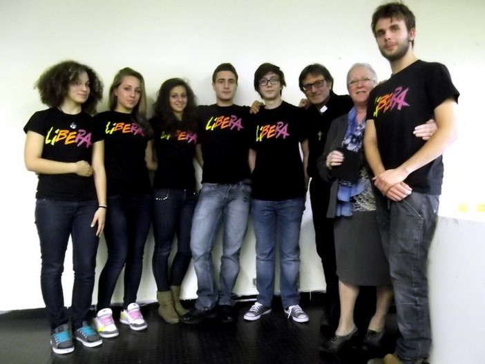 Imperia: grande partecipazione questa mattina al Liceo 'Viesseux' per Don Aniello Manganello