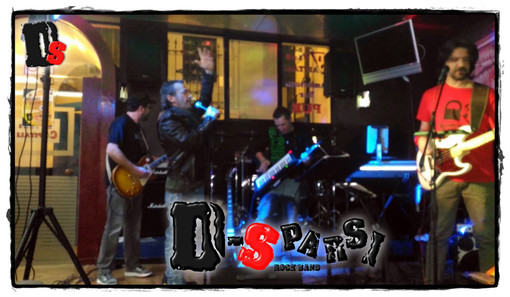La cover band dei 'D-sparsi' questa sera alle 21.30 in concerto a Pieve di Teco