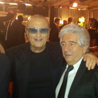 #Sanremo2016: Tony Renis ed il presidente della Regione al premio 'DietroLeQuinte' al Casinò #Sanremo2016: Tony Renis ed il presidente della Regione al premio 'DietroLeQuinte' al Casinò
