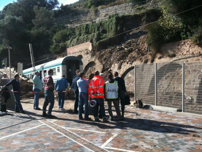 Bordighera: sotto sequestro l'area franata lunedì sulla Ferrovia al 'Giunchetto'