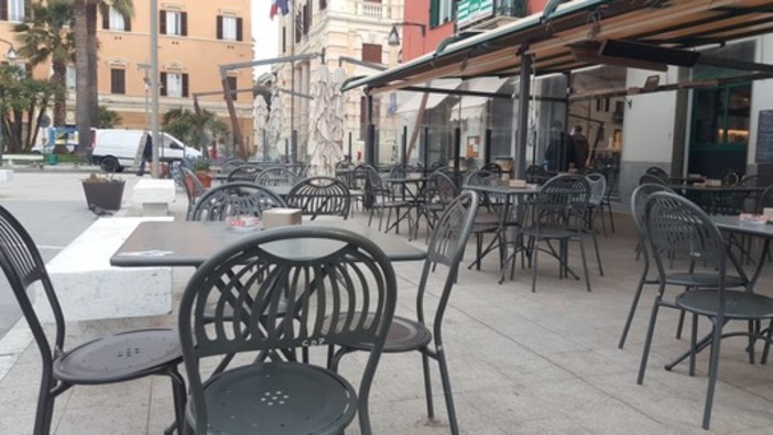 Imperia, il Comune prepara la nuova mappa dei dehors: Confcommercio disponibile al confronto Imperia, il Comune prepara la nuova mappa dei dehors: Confcommercio disponibile al confronto