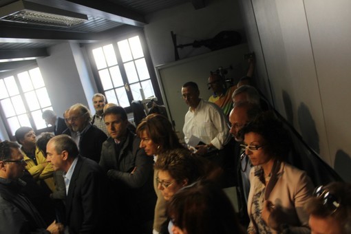 Imperia: dimissioni dei 28 Consiglieri Comunali di oggi, intervengono i 5 fedelissimi di Strescino Imperia: dimissioni dei 28 Consiglieri Comunali di oggi, intervengono i 5 fedelissimi di Strescino