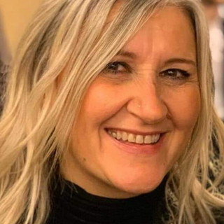 Denise Nicola ospite de 'Le Muse festival al femminile 2026' in piazza Cassini a Sanremo