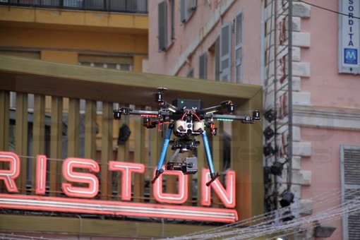 #Sanremo: il drone della Polizia ha individuato la prima persona sospetta, anche se era un giornalista