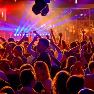 Il Cescot Confesercenti organizza un corso per addetto alla sicurezza (Buttafuori): ecco come partecipare Il Cescot Confesercenti organizza un corso per addetto alla sicurezza (Buttafuori): ecco come partecipare