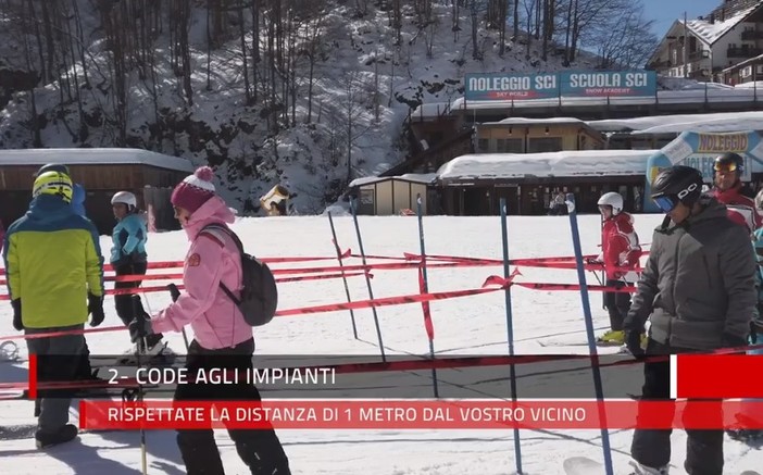 Prato Nevoso ai tempi del Coronavirus: distanza di un metro tra gli sciatori e... (Video) Prato Nevoso ai tempi del Coronavirus: distanza di un metro tra gli sciatori e... (Video)