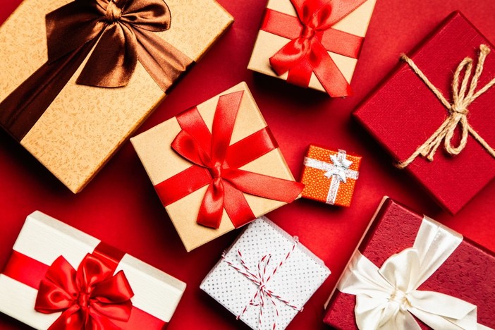 Imperia: anche quest'anno la Fondazione Riviera dei Fiori Onlus distribuisce gli speciali 'Doni di Natale' Imperia: anche quest'anno la Fondazione Riviera dei Fiori Onlus distribuisce gli speciali 'Doni di Natale'