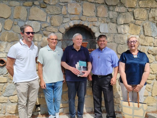 Don Luigi Ciotti visita i beni confiscati a Bordighera: "E' uno schiaffo alla mafia" (Foto e video)