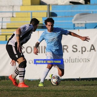 Daniele Molino in azione con la maglia della Sanremese