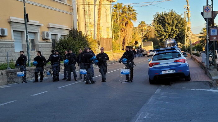 Sanremese–Imperia, cresce l’ottimismo in vista del derby. Intanto il Comune vara il piano sicurezza: traffico deviato e aree interdette Sanremese–Imperia, cresce l’ottimismo in vista del derby. Intanto il Comune vara il piano sicurezza: traffico deviato e aree interdette