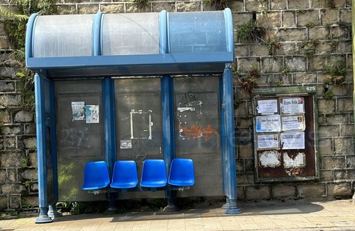 Sanremo: non solo corse che saltano, Confesercenti lancia l'allarme per il degrado delle pensiline (Foto) Sanremo: non solo corse che saltano, Confesercenti lancia l'allarme per il degrado delle pensiline (Foto)