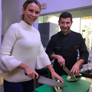 #Festival2017: da Sky a Sanremo, Diletta Leotta oggi ha cucinato al 'Glam' insieme allo chef Riccitelli #Festival2017: da Sky a Sanremo, Diletta Leotta oggi ha cucinato al 'Glam' insieme allo chef Riccitelli