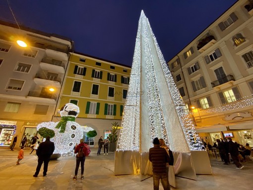 Sanremo: strutture non adeguate, annullato il 'Mercatino di Natale' previsto in piazza Borea d'Olmo