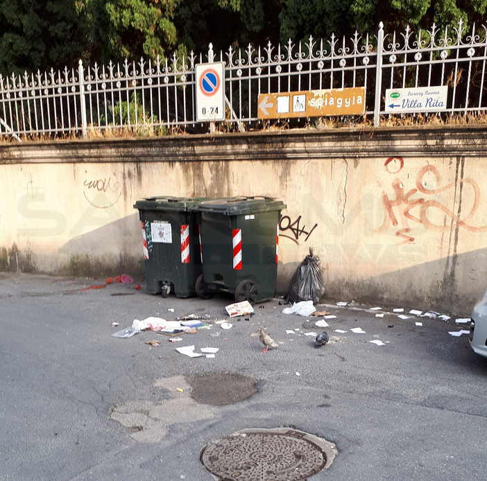 Sanremo: degrado di fronte al cimitero monumentale della Foce, la segnalazione di una lettrice (Foto)