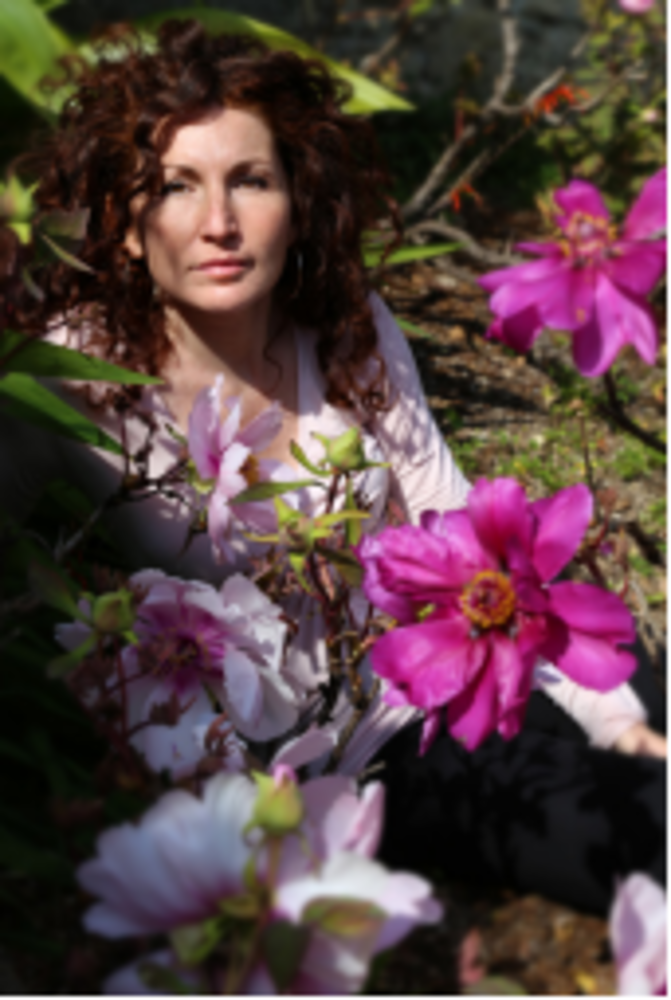 Daiana Campaini torna a Vallebona per presentare il suo nuovo libro: "Voci dalla soglia" (Foto) Daiana Campaini torna a Vallebona per presentare il suo nuovo libro: "Voci dalla soglia" (Foto)