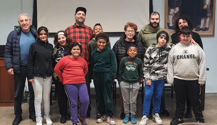 Vallecrosia: donazione dell'associazione 'Le Cinque Torri' a 'Grazie Don Bosco' per i più giovani Vallecrosia: donazione dell'associazione 'Le Cinque Torri' a 'Grazie Don Bosco' per i più giovani
