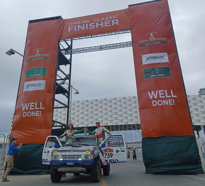 Il dianese Luciano Carcheri ha completato la grande avventura della Dakar: ottavo in gruppo H3 sulla Nissan Terrano 1