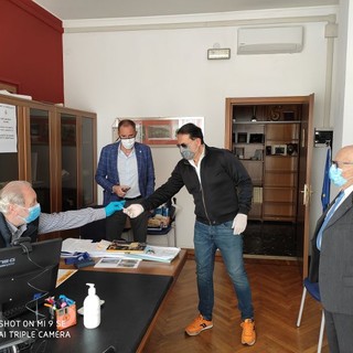 Ospedaletti: donazione di 1.000 euro del Rotary CLub Sanremo Hanbury per le famiglie in difficoltà (Foto)