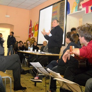 Sanremo: incontro sulla legalità nelle scuole, l'intervento di Don Ciotti Sanremo: incontro sulla legalità nelle scuole, l'intervento di Don Ciotti