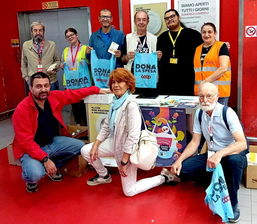 Sanremo, “Dona la spesa” alla Coop di via Matuzia: raccolti 883 chili di alimenti per le famiglie in difficoltà