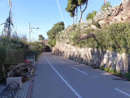 Riunione tra Area 24 ed i Sindaci: i Comuni si accolleranno spese per 400mila euro per la pista ciclabile Riunione tra Area 24 ed i Sindaci: i Comuni si accolleranno spese per 400mila euro per la pista ciclabile