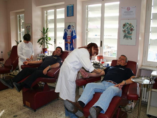 Sanremo: domani in corso N.Sauro raccolta sangue dell'AVIS con i Mormoni Sanremo: domani in corso N.Sauro raccolta sangue dell'AVIS con i Mormoni