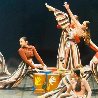 Successo per la scuola 'Dance in Motion' al concorso Internazionale 'Collegno in Danza 2022' Successo per la scuola 'Dance in Motion' al concorso Internazionale 'Collegno in Danza 2022'
