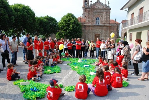 Sanremo: 'Di fiore in fiore... alla Pigna', tutti i venerdì di agosto (ore 21.00) in Piazza Santa Brigida Sanremo: 'Di fiore in fiore... alla Pigna', tutti i venerdì di agosto (ore 21.00) in Piazza Santa Brigida