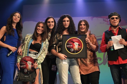 Conclusa con successo la 35esima edizione di Sanremo Rock & Trend dedicata alla memoria di Vittorio De Scalzi (foto) Conclusa con successo la 35esima edizione di Sanremo Rock & Trend dedicata alla memoria di Vittorio De Scalzi (foto)