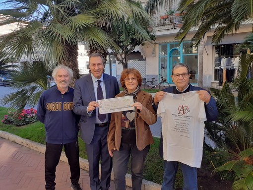 Ventimiglia: dai Bordi... gotti donazione per "ARKUS, UnCane, UnAmico OdV" Ventimiglia: dai Bordi... gotti donazione per "ARKUS, UnCane, UnAmico OdV"