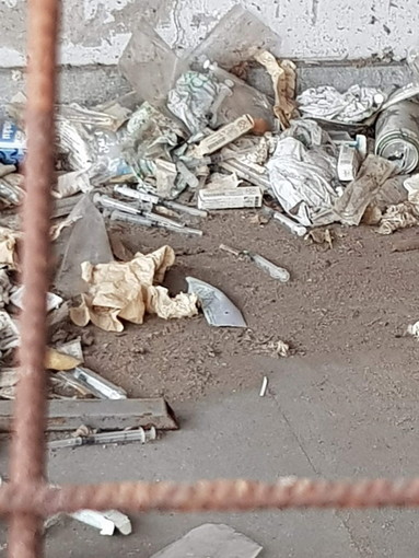 Sanremo: situazione di degrado nella zona del mercato, la segnalazione da Forza Nuova (Foto)