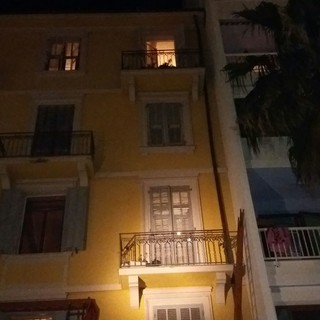 Ventimiglia: finisce sul terrazzo sottostante, donna soccorsa questa sera in via Milite Ignoto Ventimiglia: finisce sul terrazzo sottostante, donna soccorsa questa sera in via Milite Ignoto