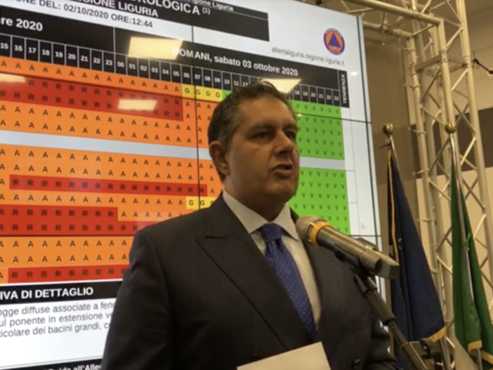 Maltempo, Toti: “Allerta rossa su tutta la Liguria, precipitazioni importanti fino a domattina”