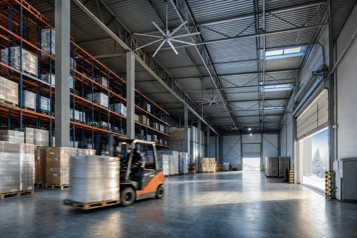 Destratificatori d’aria industriali, il ruolo della ventilazione nella gestione efficiente dei grandi ambienti Destratificatori d’aria industriali, il ruolo della ventilazione nella gestione efficiente dei grandi ambienti
