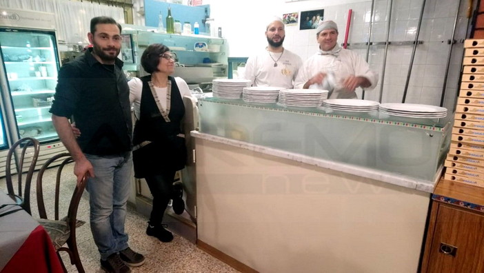 Sanremo: dopo 42 anni chiude il ristorante pizzeria 'Da Fonzie', un'istituzione in strada Senatore Marsaglia (Foto) Sanremo: dopo 42 anni chiude il ristorante pizzeria 'Da Fonzie', un'istituzione in strada Senatore Marsaglia (Foto)