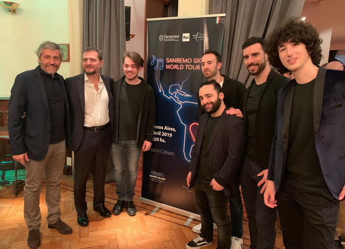 Concluso il Sanremo Giovani World Tour 2019 con i ‘Deschema finalisti di ‘Area Saremo Tim’ Concluso il Sanremo Giovani World Tour 2019 con i ‘Deschema finalisti di ‘Area Saremo Tim’