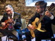 Il ‘Duo Pizzicante’ in concerto a Bajardo: Freddy Colt porta il mandolino sul colle dei druidi