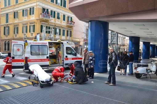 Sanremo: donna investita da un fuoristrada in Corso Garibaldi davanti al Palafiori