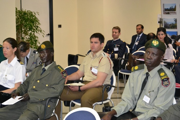 Alla Villa Ormond un corso sul diritto umanitario con partecipanti provenienti dalla Libia, Iraq e Sudan del Sud Alla Villa Ormond un corso sul diritto umanitario con partecipanti provenienti dalla Libia, Iraq e Sudan del Sud