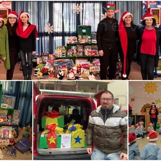 Taggia: generosità a Natale, i bambini dell'asilo Rodari donano i loro giocattoli al Centro Aiuto alla Vita (Foto) Taggia: generosità a Natale, i bambini dell'asilo Rodari donano i loro giocattoli al Centro Aiuto alla Vita (Foto)