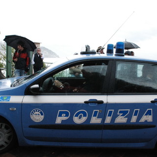 Sanremo: furto in un'abitazione di via Cappuccini, arrestate due giovanissime Rom e restituita la refurtiva Sanremo: furto in un'abitazione di via Cappuccini, arrestate due giovanissime Rom e restituita la refurtiva
