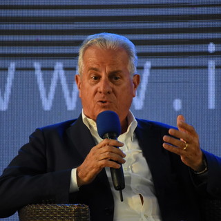 Imperia: ballottaggio, mancano 12 sezioni alla fine dello scrutinio, Claudio Scajola avanti per 700 voti Imperia: ballottaggio, mancano 12 sezioni alla fine dello scrutinio, Claudio Scajola avanti per 700 voti