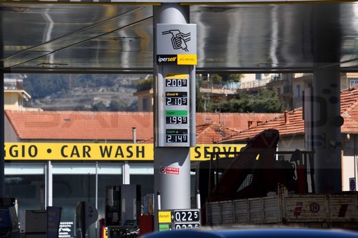 Gasolio in aumento, autotrasporto in crisi in Liguria: CNA Imperia chiede interventi strutturali urgenti